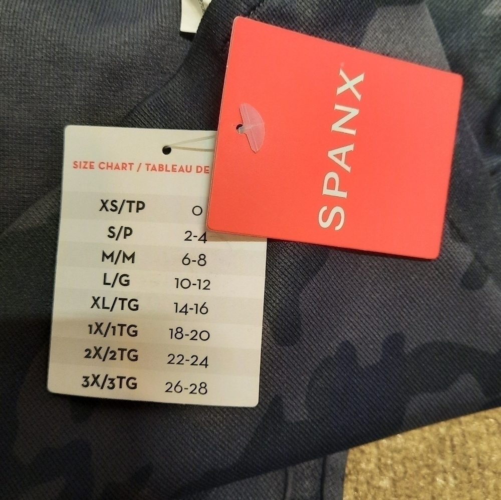 Spanx Ecocare Seamless Leggings Black Camo High Rise Women's Medium New - Picture 7 of 11